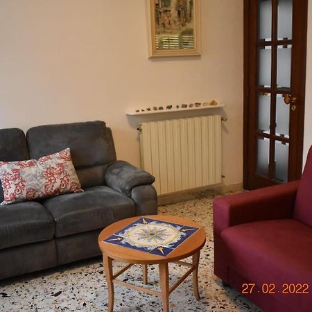 CASA VACANZE A casa di Maria Naples Luaran gambar