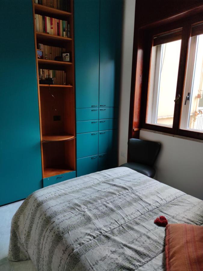 CASA VACANZE A casa di Maria Naples Luaran gambar